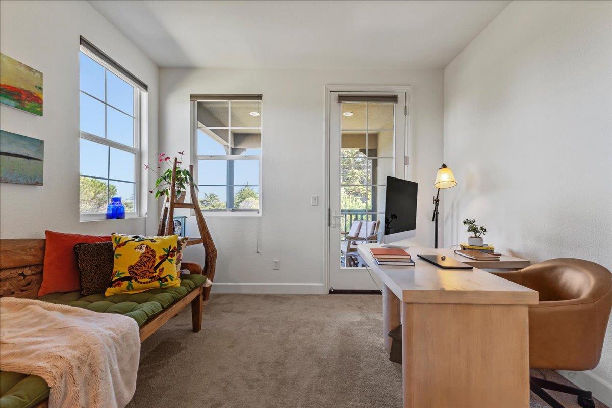 Detail Gallery Image 19 of 39 For 627 Matterhorn Ct, Marina,  CA 93933 - 4 Beds | 2/1 Baths