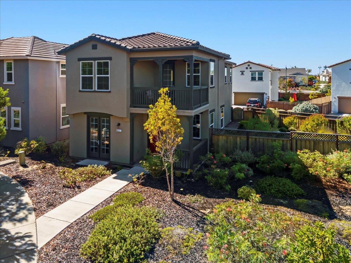 Detail Gallery Image 2 of 39 For 627 Matterhorn Ct, Marina,  CA 93933 - 4 Beds | 2/1 Baths