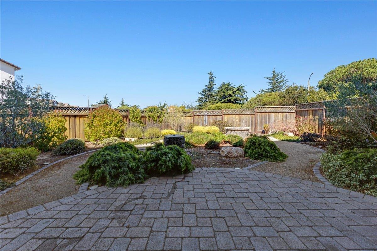 Detail Gallery Image 27 of 39 For 627 Matterhorn Ct, Marina,  CA 93933 - 4 Beds | 2/1 Baths