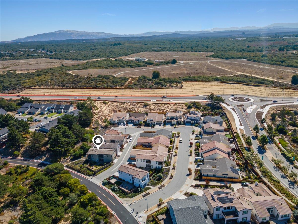 Detail Gallery Image 33 of 39 For 627 Matterhorn Ct, Marina,  CA 93933 - 4 Beds | 2/1 Baths