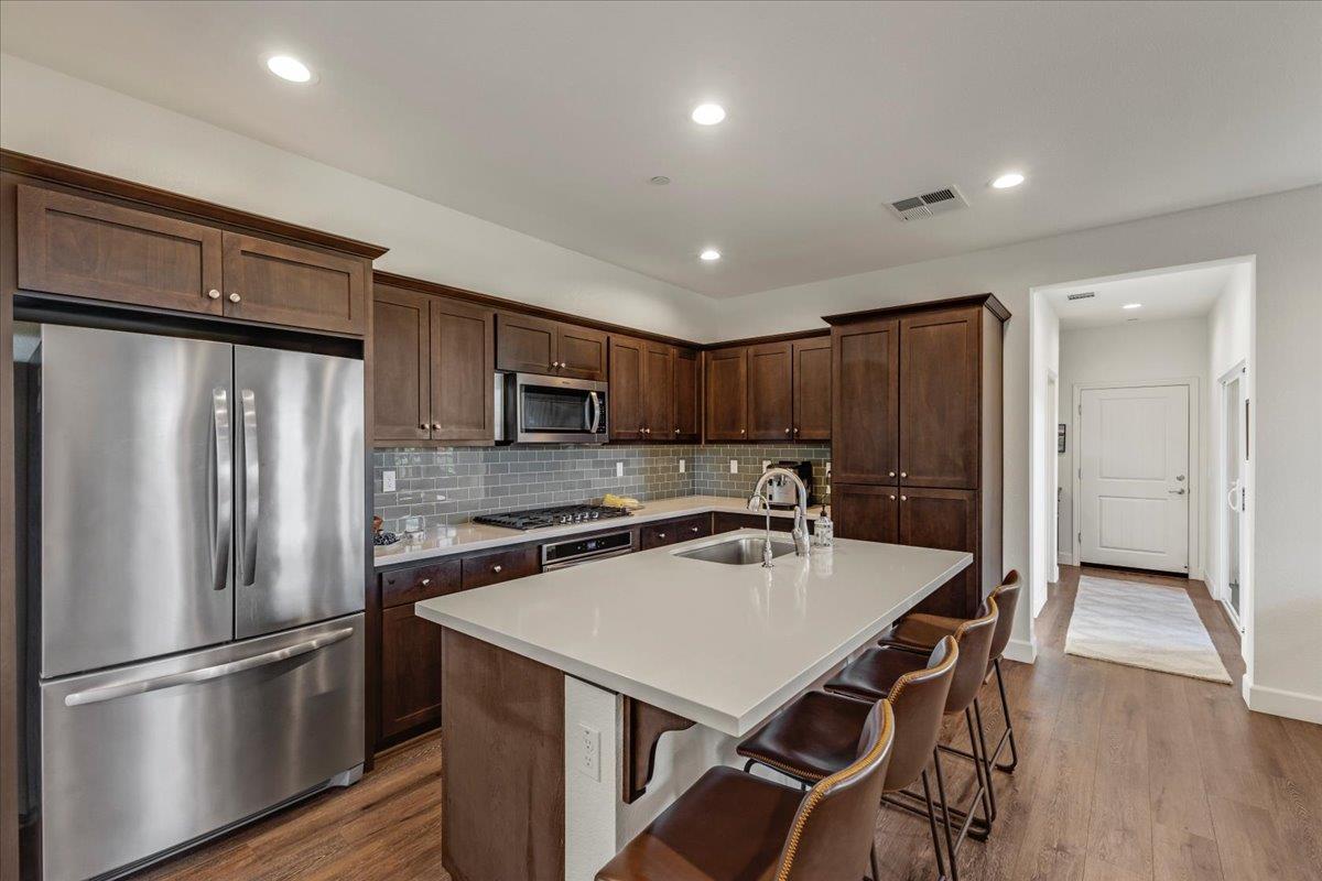 Detail Gallery Image 6 of 39 For 627 Matterhorn Ct, Marina,  CA 93933 - 4 Beds | 2/1 Baths