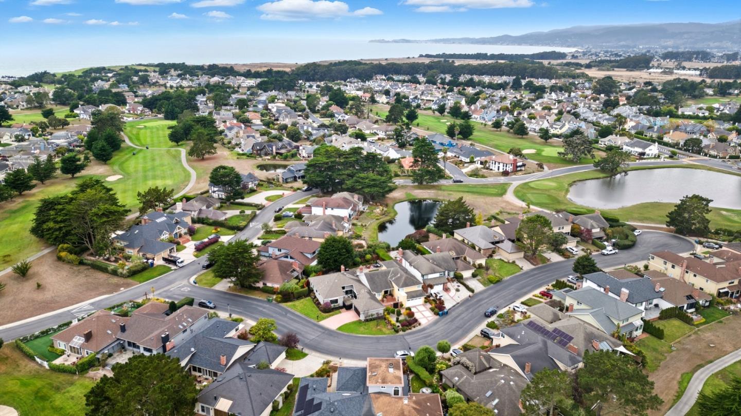 Detail Gallery Image 35 of 38 For 440 Burning Tree Ct, Half Moon Bay,  CA 94019 - 2 Beds | 2 Baths