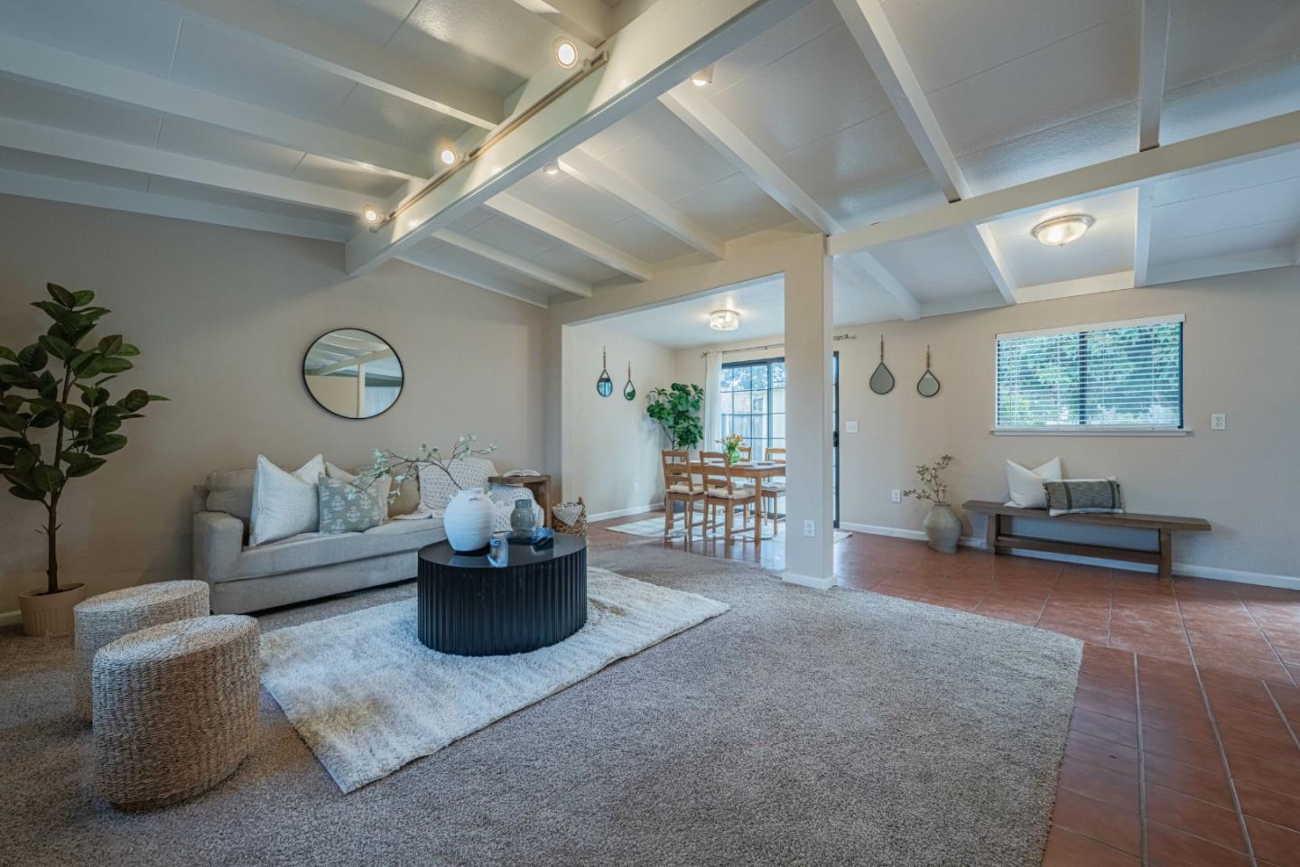 Detail Gallery Image 5 of 22 For 453 Carol Dr, Salinas,  CA 93905 - 3 Beds | 1 Baths