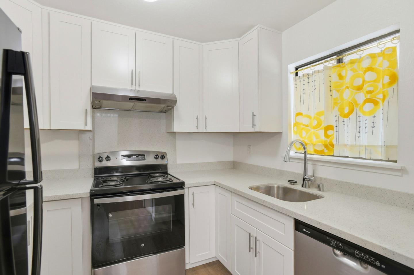 Detail Gallery Image 10 of 34 For 230 Villa Ter #2,  San Mateo,  CA 94401 - 2 Beds | 1/1 Baths