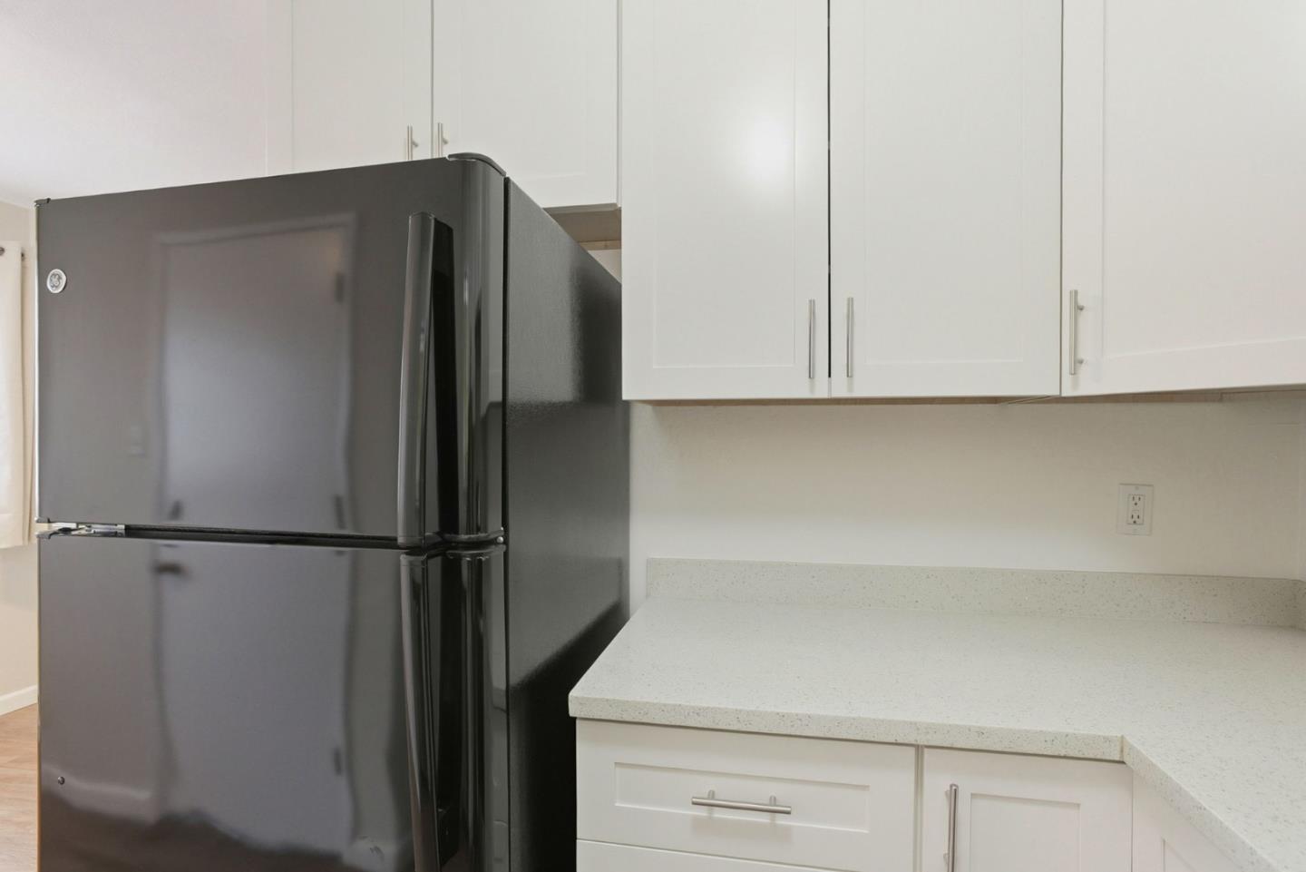 Detail Gallery Image 13 of 34 For 230 Villa Ter #2,  San Mateo,  CA 94401 - 2 Beds | 1/1 Baths