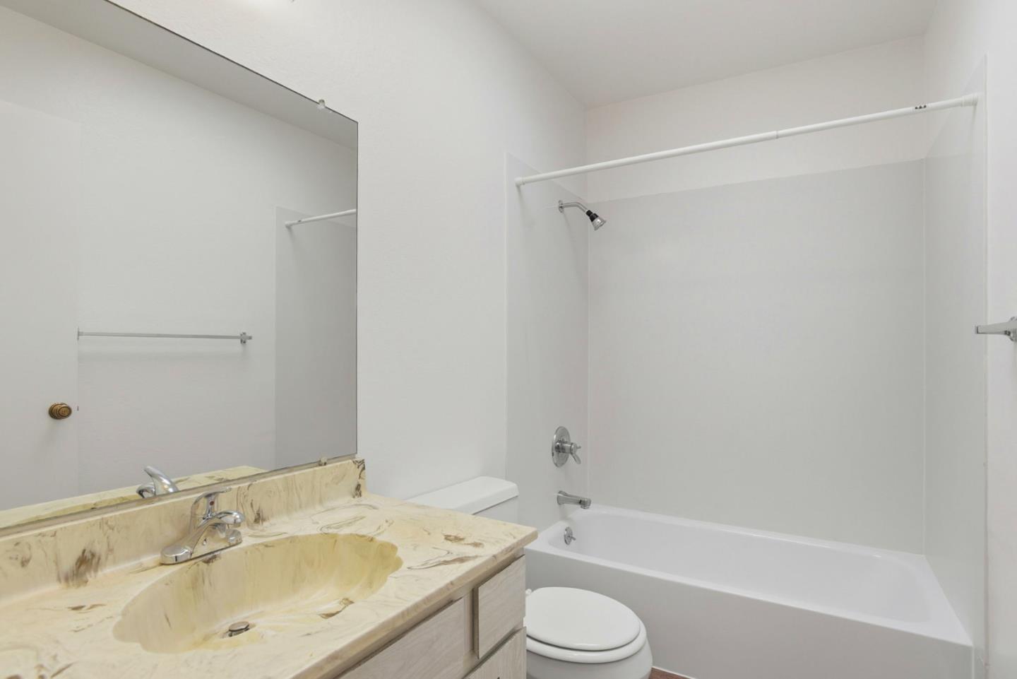 Detail Gallery Image 28 of 34 For 230 Villa Ter #2,  San Mateo,  CA 94401 - 2 Beds | 1/1 Baths