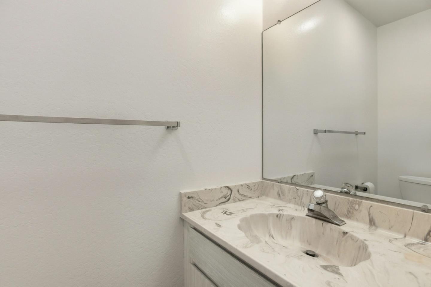 Detail Gallery Image 30 of 34 For 230 Villa Ter #2,  San Mateo,  CA 94401 - 2 Beds | 1/1 Baths