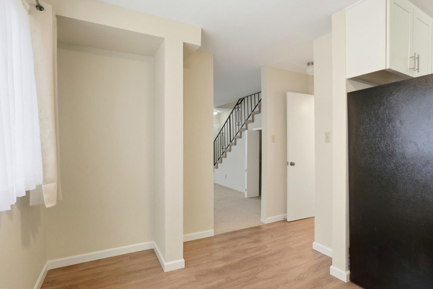 Detail Gallery Image 9 of 34 For 230 Villa Ter #2,  San Mateo,  CA 94401 - 2 Beds | 1/1 Baths