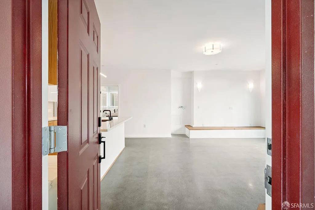 Detail Gallery Image 3 of 35 For 760 14th St #B,  San Francisco,  CA 94114 - 2 Beds | 2 Baths