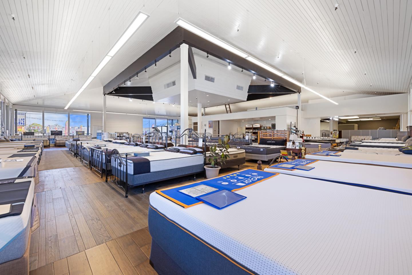 Detail Gallery Image 7 of 13 For 1120 Mchenry Ave, Modesto,  CA 95350 - – Beds | – Baths