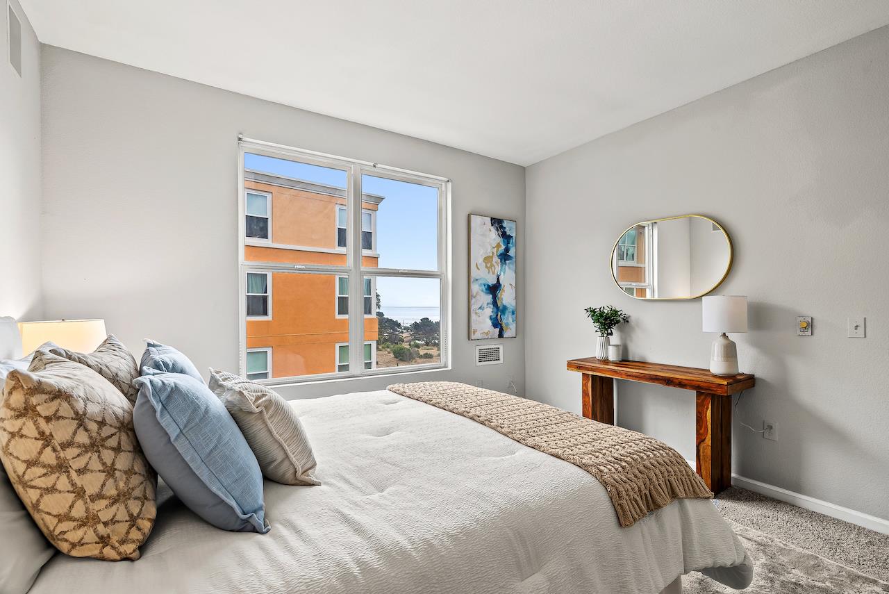 Detail Gallery Image 19 of 42 For 101 Crescent Way #2312,  San Francisco,  CA 94134 - 3 Beds | 2 Baths