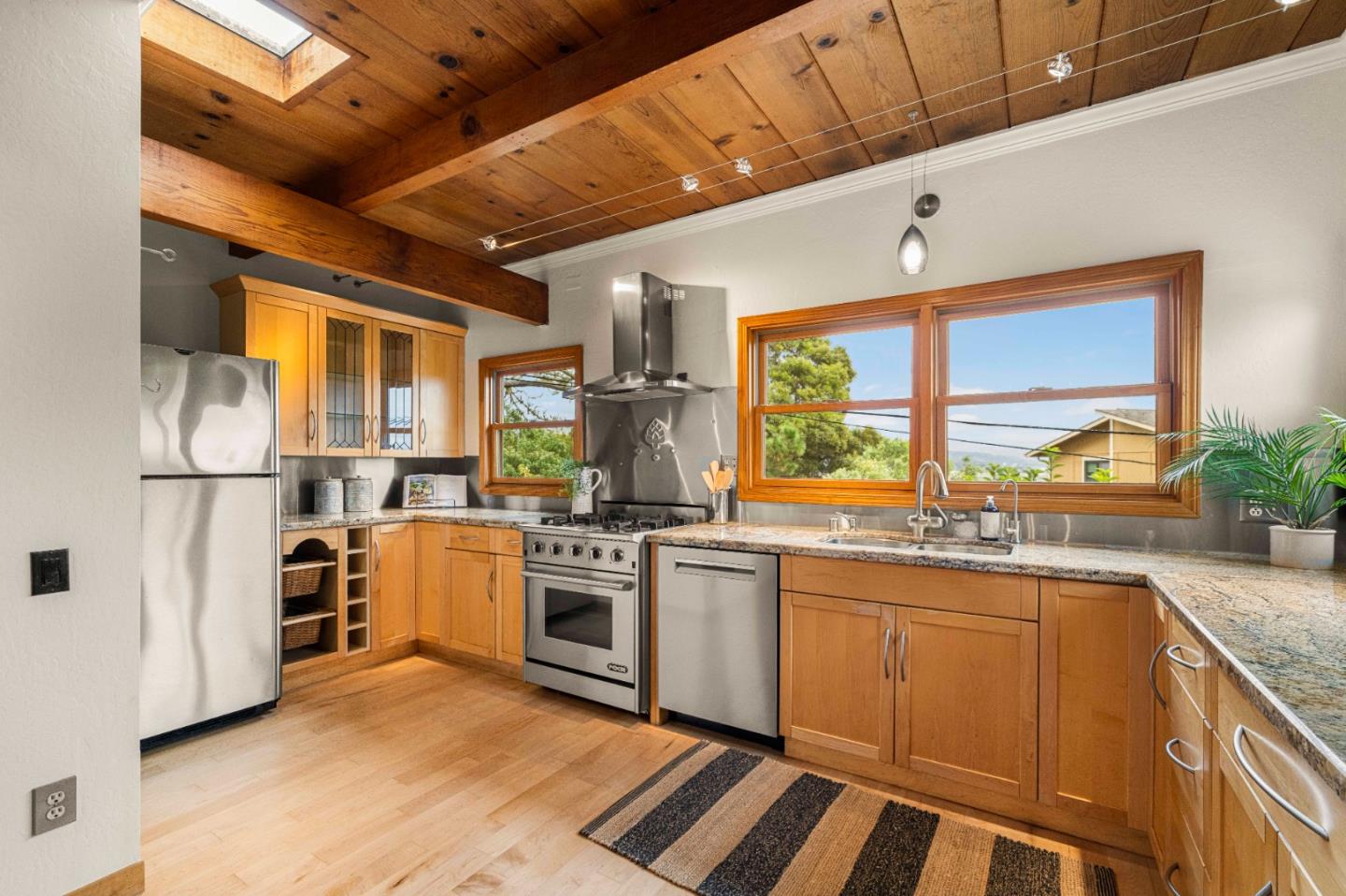 Detail Gallery Image 25 of 57 For 855 San Ramon Ave, Moss Beach,  CA 94038 - 3 Beds | 3 Baths