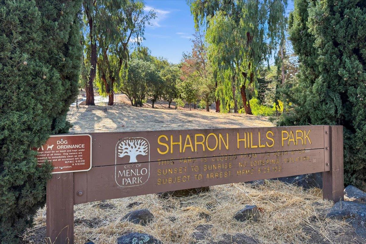 Detail Gallery Image 40 of 41 For 1360 Trinity Dr, Menlo Park,  CA 94025 - 2 Beds | 2/1 Baths