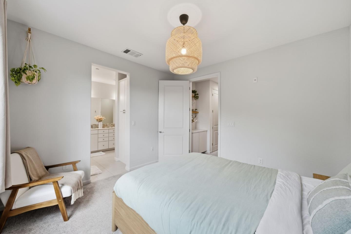 Detail Gallery Image 11 of 27 For 630 Bair Island Rd #106,  Redwood City,  CA 94063 - 3 Beds | 2/1 Baths