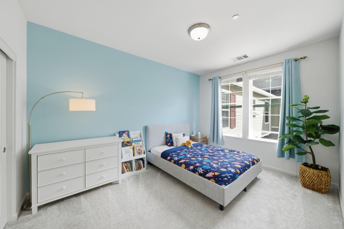 Detail Gallery Image 15 of 27 For 630 Bair Island Rd #106,  Redwood City,  CA 94063 - 3 Beds | 2/1 Baths