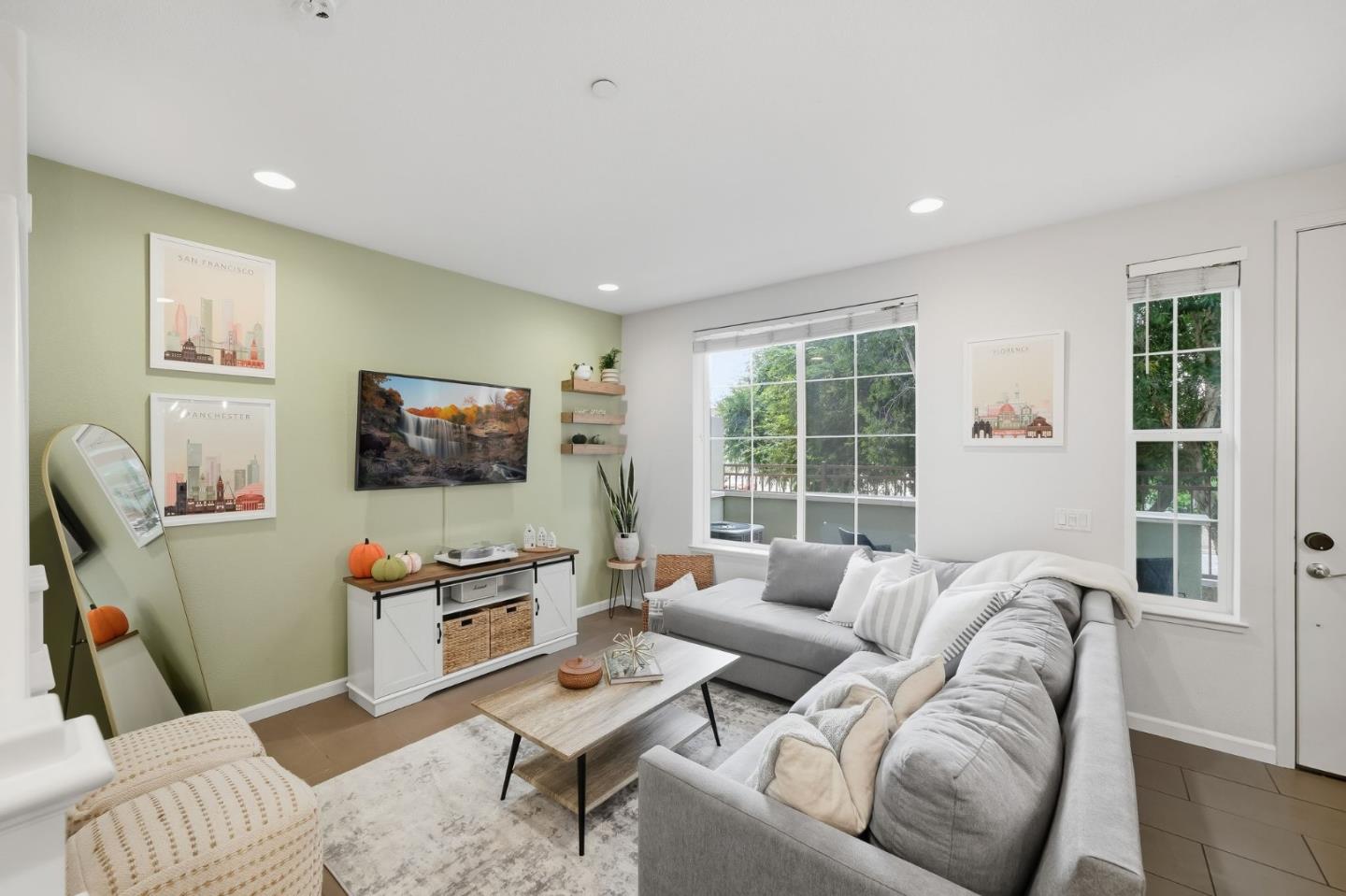 Detail Gallery Image 5 of 27 For 630 Bair Island Rd #106,  Redwood City,  CA 94063 - 3 Beds | 2/1 Baths