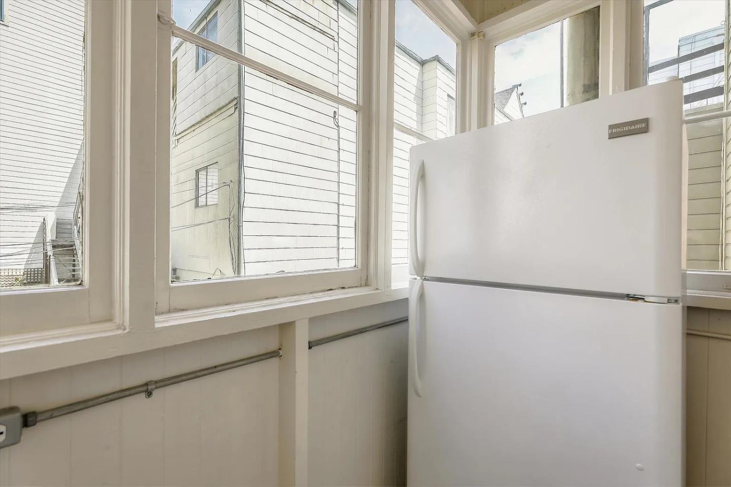 Detail Gallery Image 12 of 22 For 760 14th St #5,  San Francisco,  CA 94114 - 1 Beds | 0 Baths