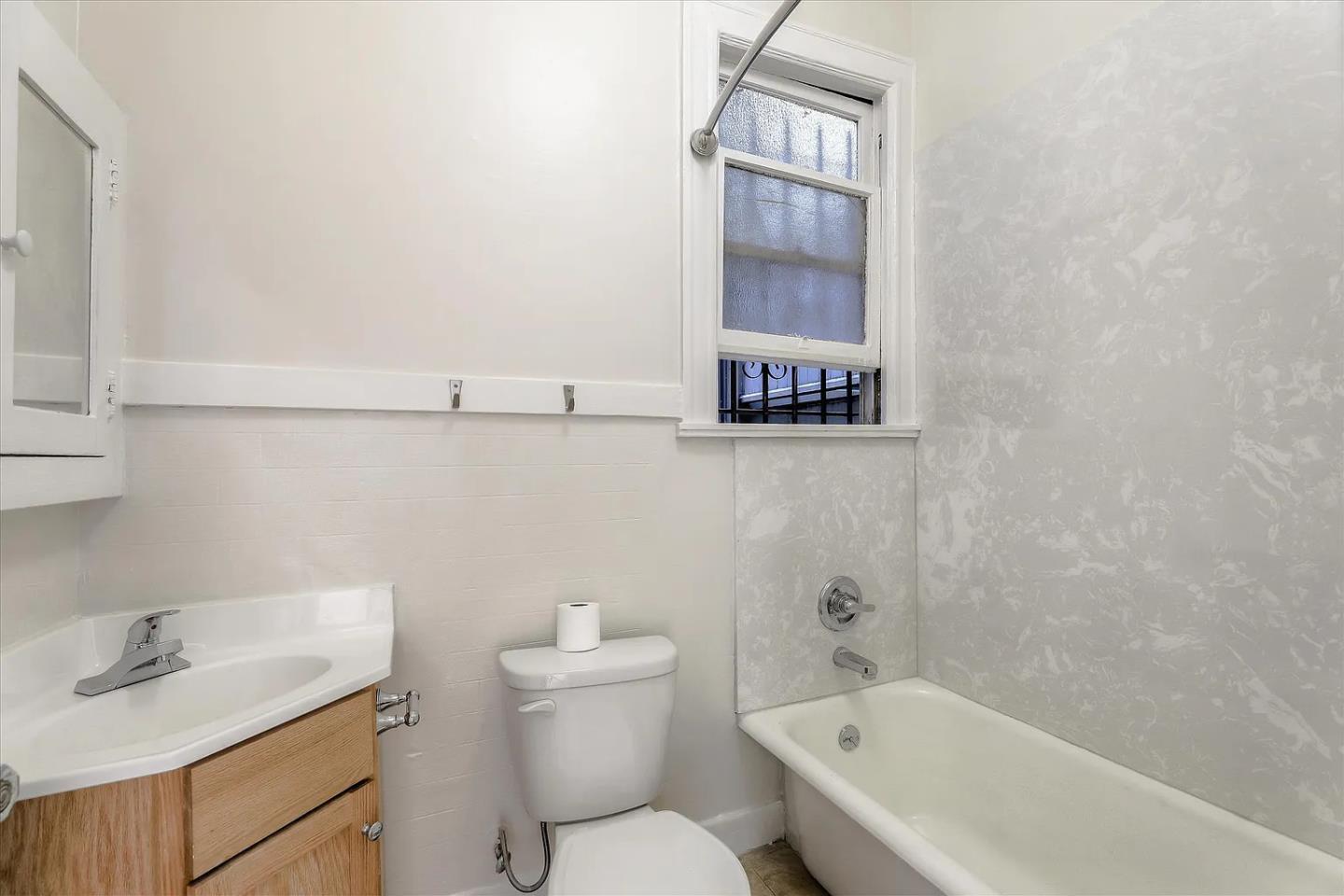 Detail Gallery Image 17 of 22 For 760 14th St #5,  San Francisco,  CA 94114 - 1 Beds | 0 Baths