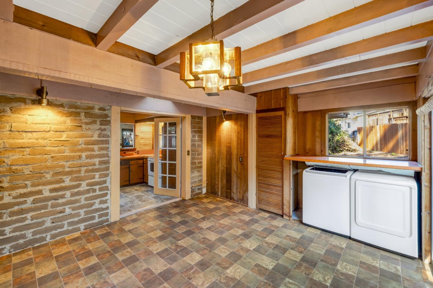 Detail Gallery Image 12 of 28 For 221 Pine Garden Ln, Pacific Grove,  CA 93950 - 2 Beds | 1 Baths