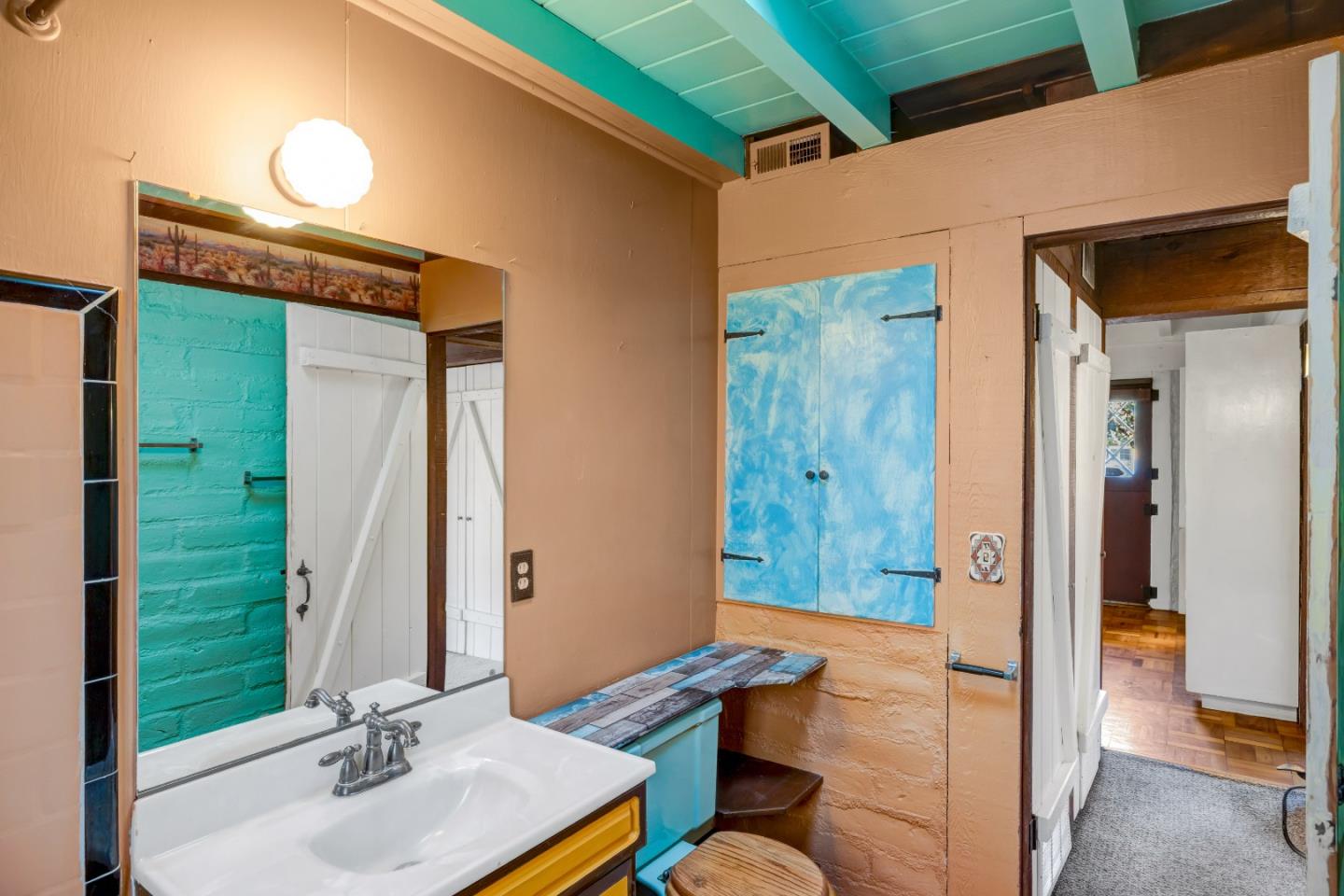 Detail Gallery Image 18 of 28 For 221 Pine Garden Ln, Pacific Grove,  CA 93950 - 2 Beds | 1 Baths