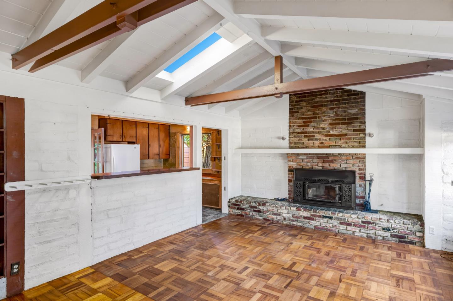 Detail Gallery Image 6 of 28 For 221 Pine Garden Ln, Pacific Grove,  CA 93950 - 2 Beds | 1 Baths