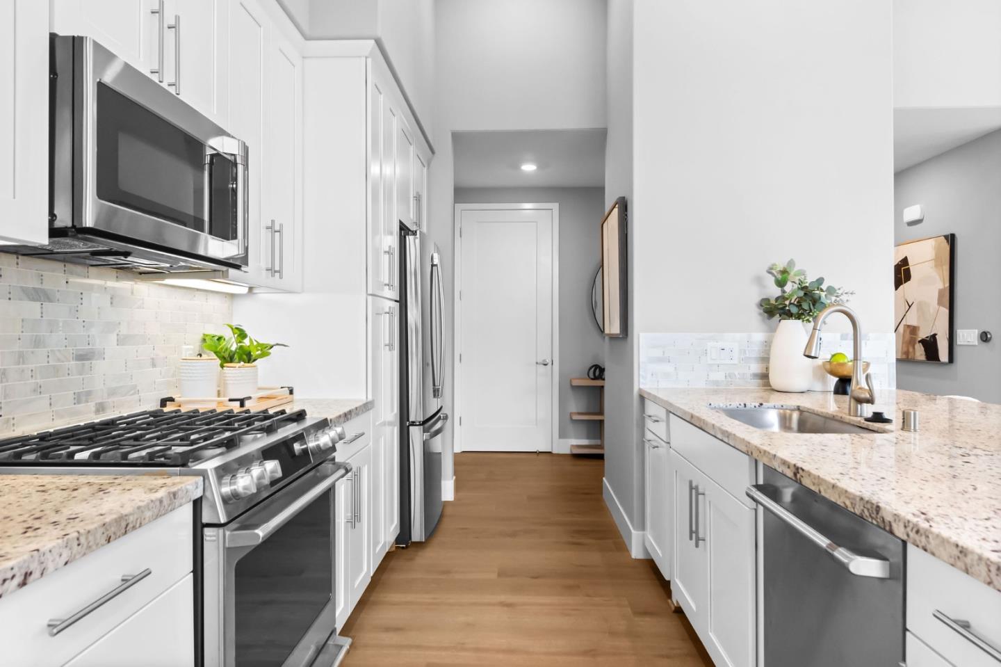 Detail Gallery Image 14 of 57 For 708 Thayer #404,  Foster City,  CA 94404 - 3 Beds | 2 Baths