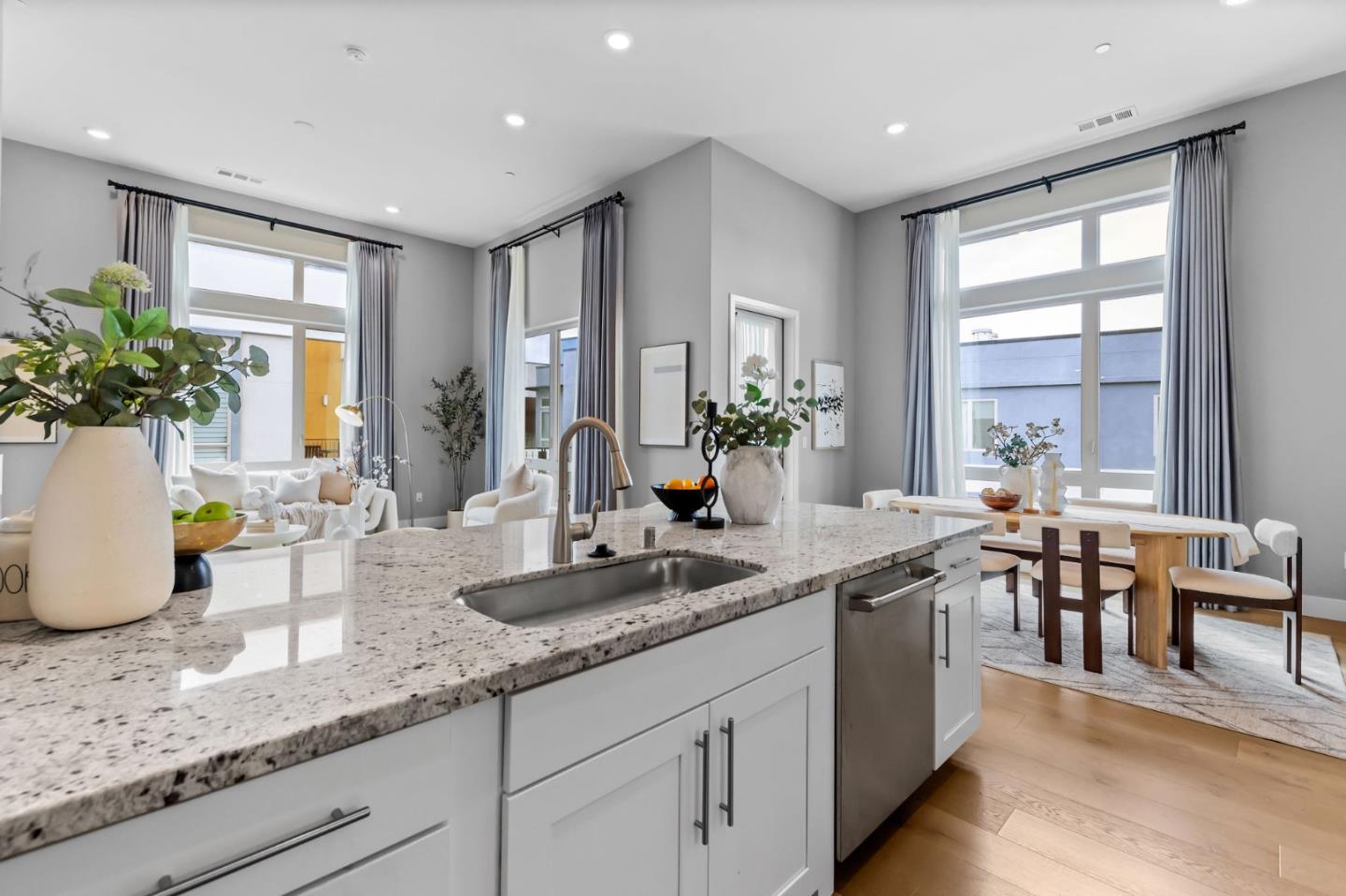 Detail Gallery Image 16 of 57 For 708 Thayer #404,  Foster City,  CA 94404 - 3 Beds | 2 Baths