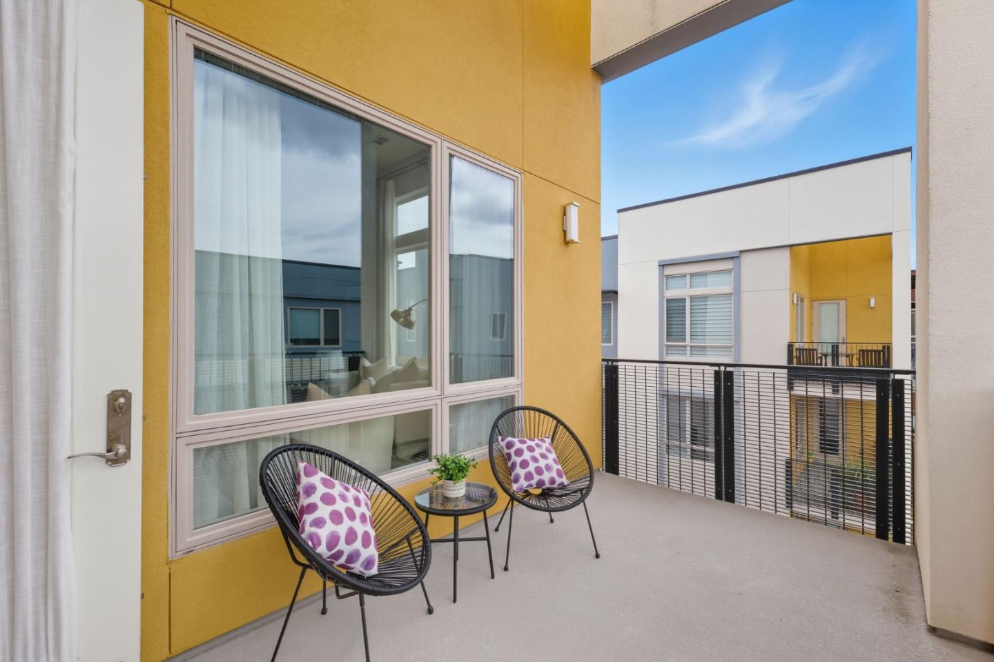 Detail Gallery Image 23 of 57 For 708 Thayer #404,  Foster City,  CA 94404 - 3 Beds | 2 Baths