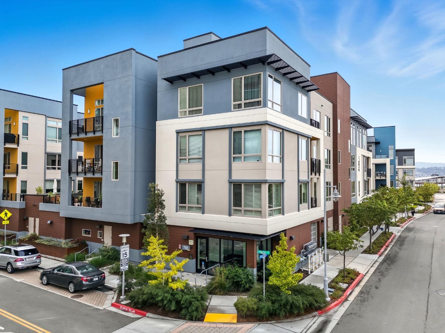 Detail Gallery Image 46 of 57 For 708 Thayer #404,  Foster City,  CA 94404 - 3 Beds | 2 Baths