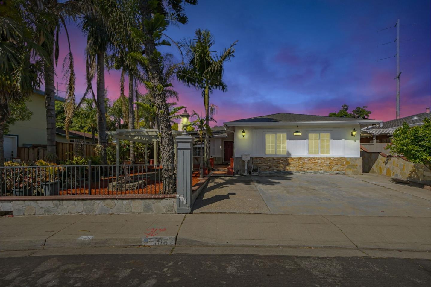 Detail Gallery Image 3 of 59 For 1087 Starlite Dr, Milpitas,  CA 95035 - 4 Beds | 2 Baths