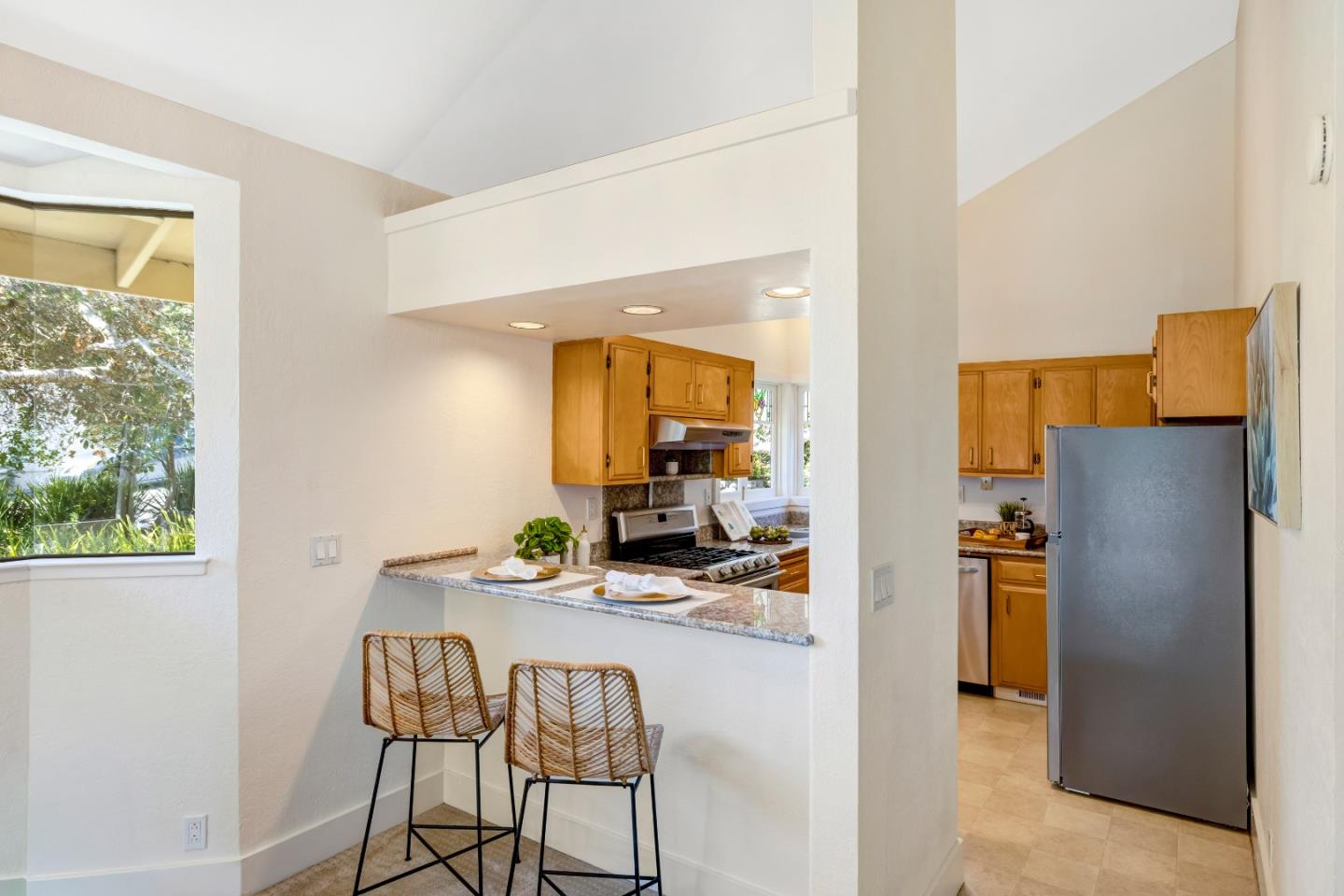 Detail Gallery Image 5 of 21 For Se 4th Ave Torres St, Carmel,  CA 93923 - 3 Beds | 3/1 Baths