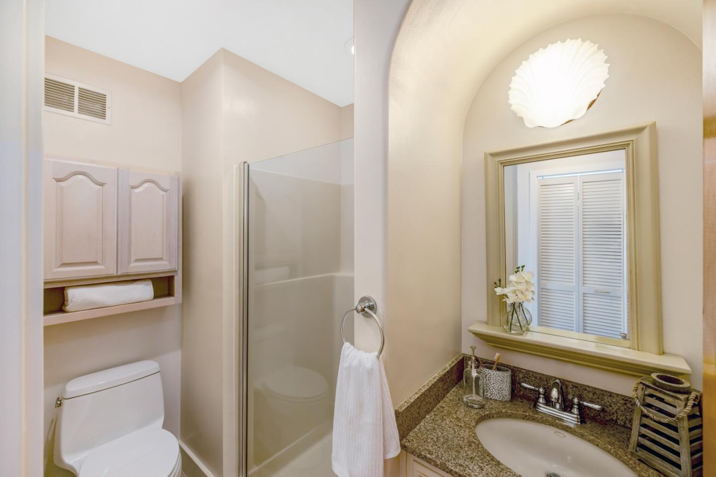 Detail Gallery Image 8 of 21 For Se 4th Ave Torres St, Carmel,  CA 93923 - 3 Beds | 3/1 Baths