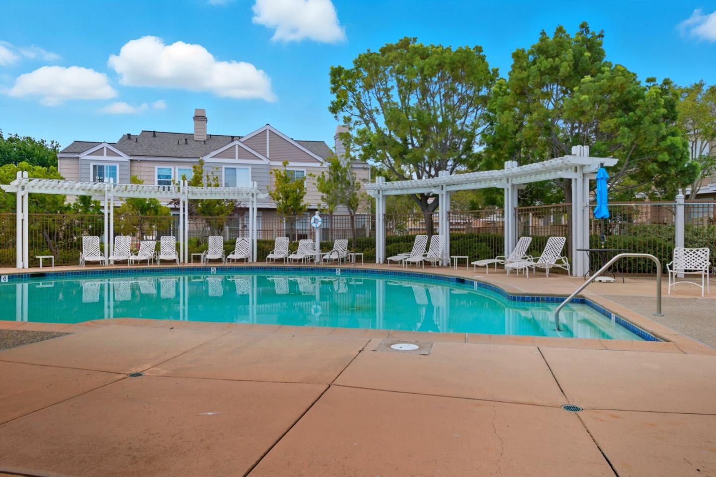 Detail Gallery Image 24 of 24 For 123 Positano Cir #406,  Redwood City,  CA 94065 - 2 Beds | 2 Baths