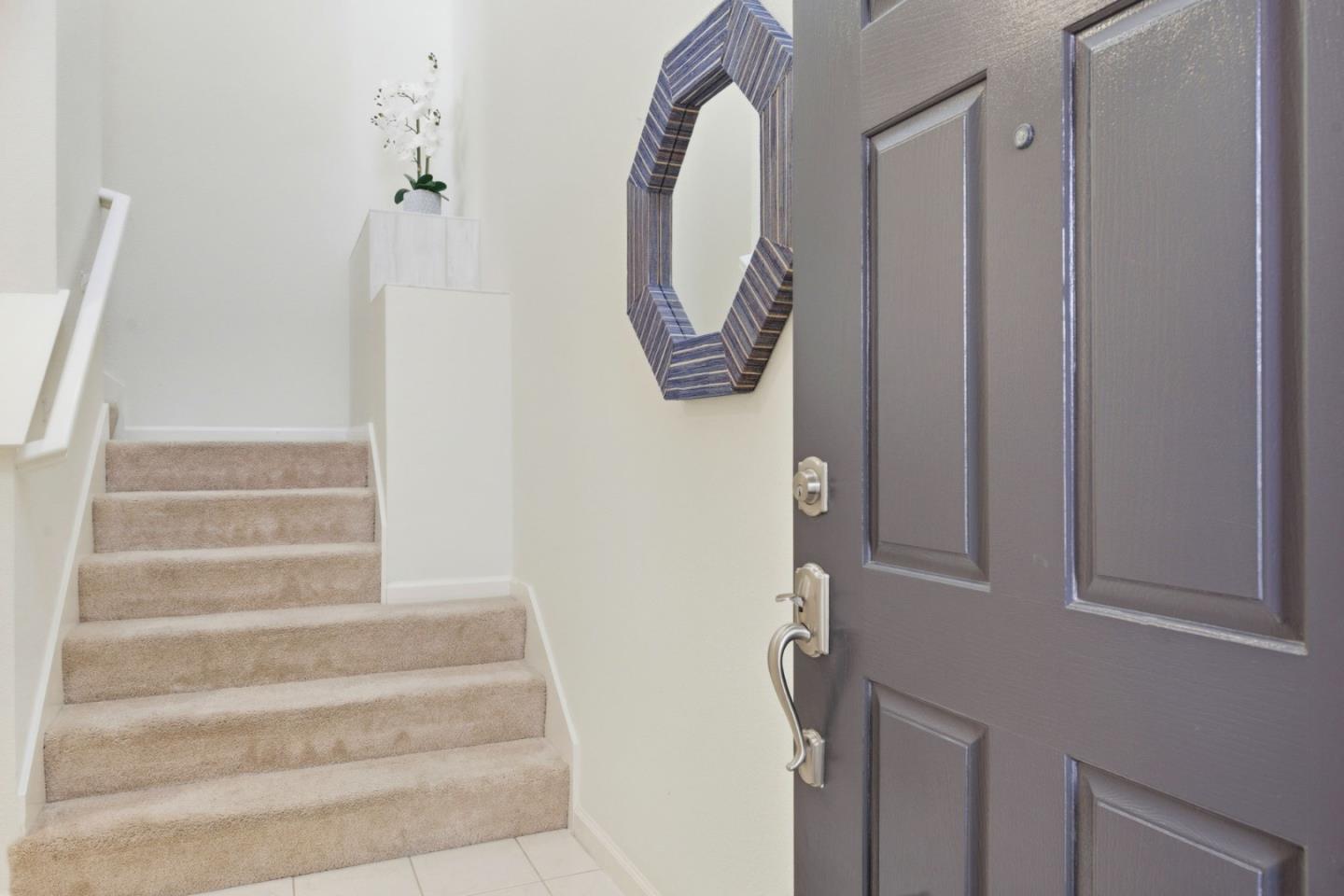 Detail Gallery Image 3 of 24 For 123 Positano Cir #406,  Redwood City,  CA 94065 - 2 Beds | 2 Baths