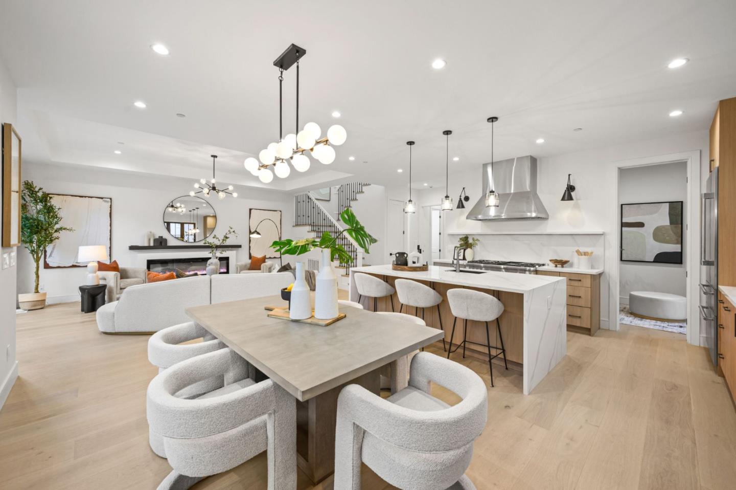 Detail Gallery Image 10 of 109 For 1124 Pine Ave, San Jose,  CA 95125 - 4 Beds | 4/1 Baths