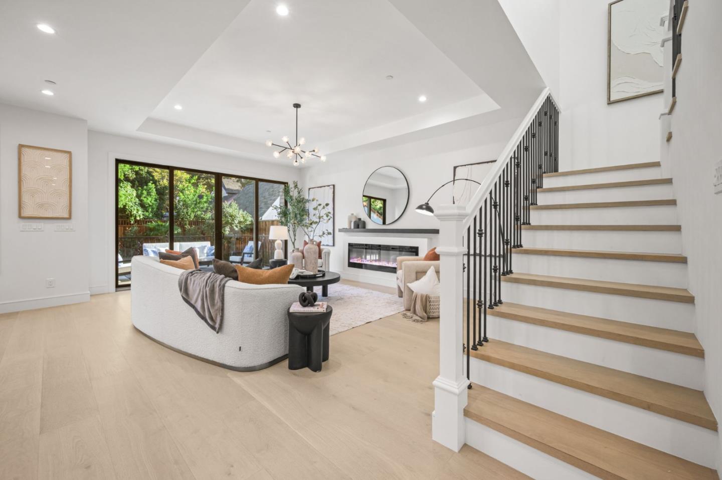 Detail Gallery Image 35 of 109 For 1124 Pine Ave, San Jose,  CA 95125 - 4 Beds | 4/1 Baths