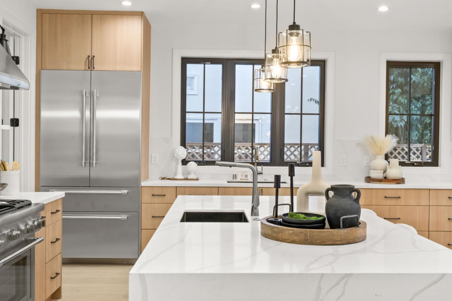 Detail Gallery Image 5 of 109 For 1124 Pine Ave, San Jose,  CA 95125 - 4 Beds | 4/1 Baths