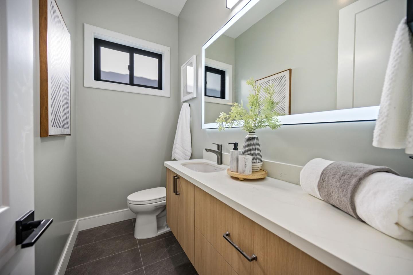 Detail Gallery Image 51 of 109 For 1124 Pine Ave, San Jose,  CA 95125 - 4 Beds | 4/1 Baths