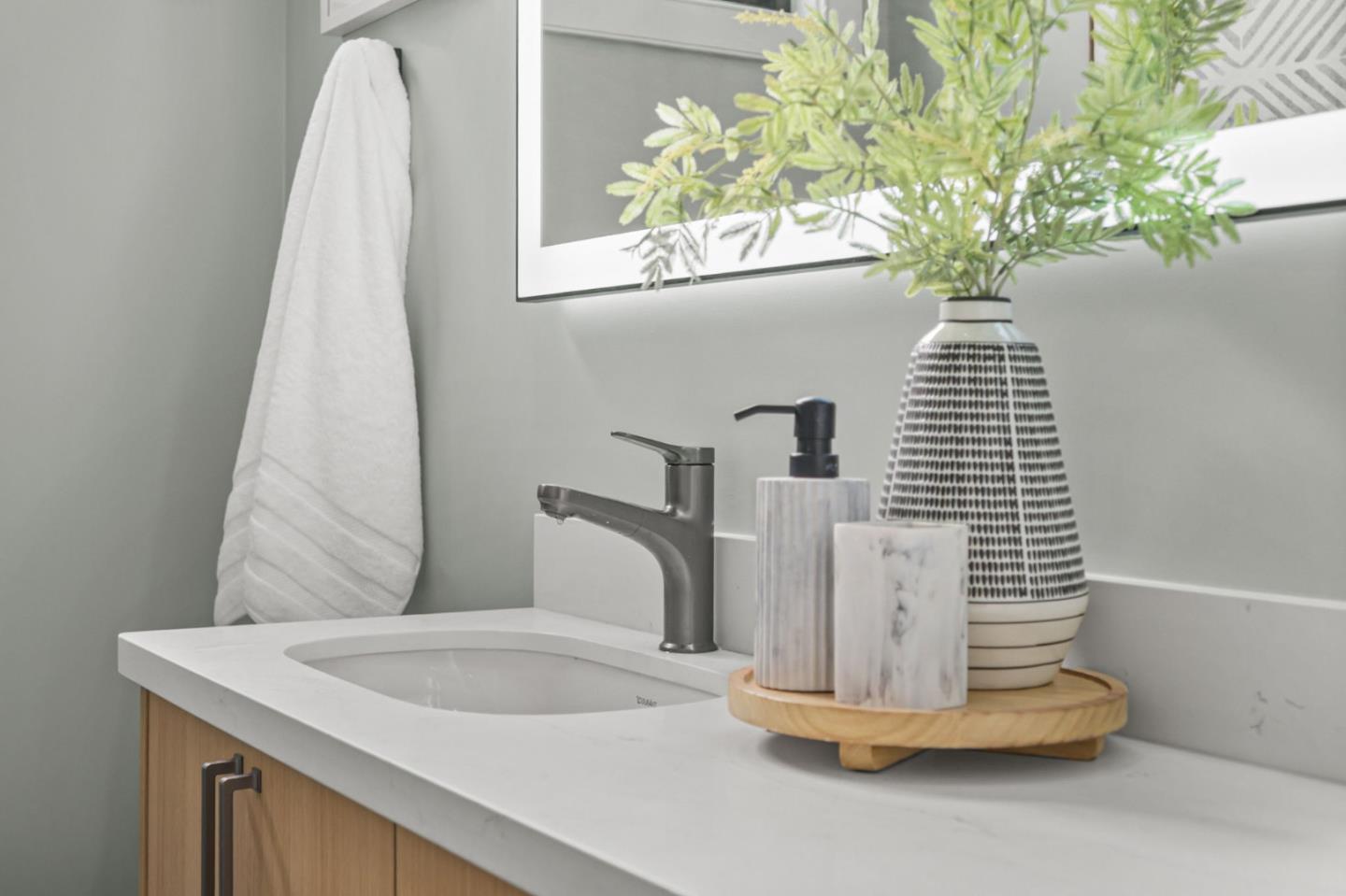 Detail Gallery Image 52 of 109 For 1124 Pine Ave, San Jose,  CA 95125 - 4 Beds | 4/1 Baths