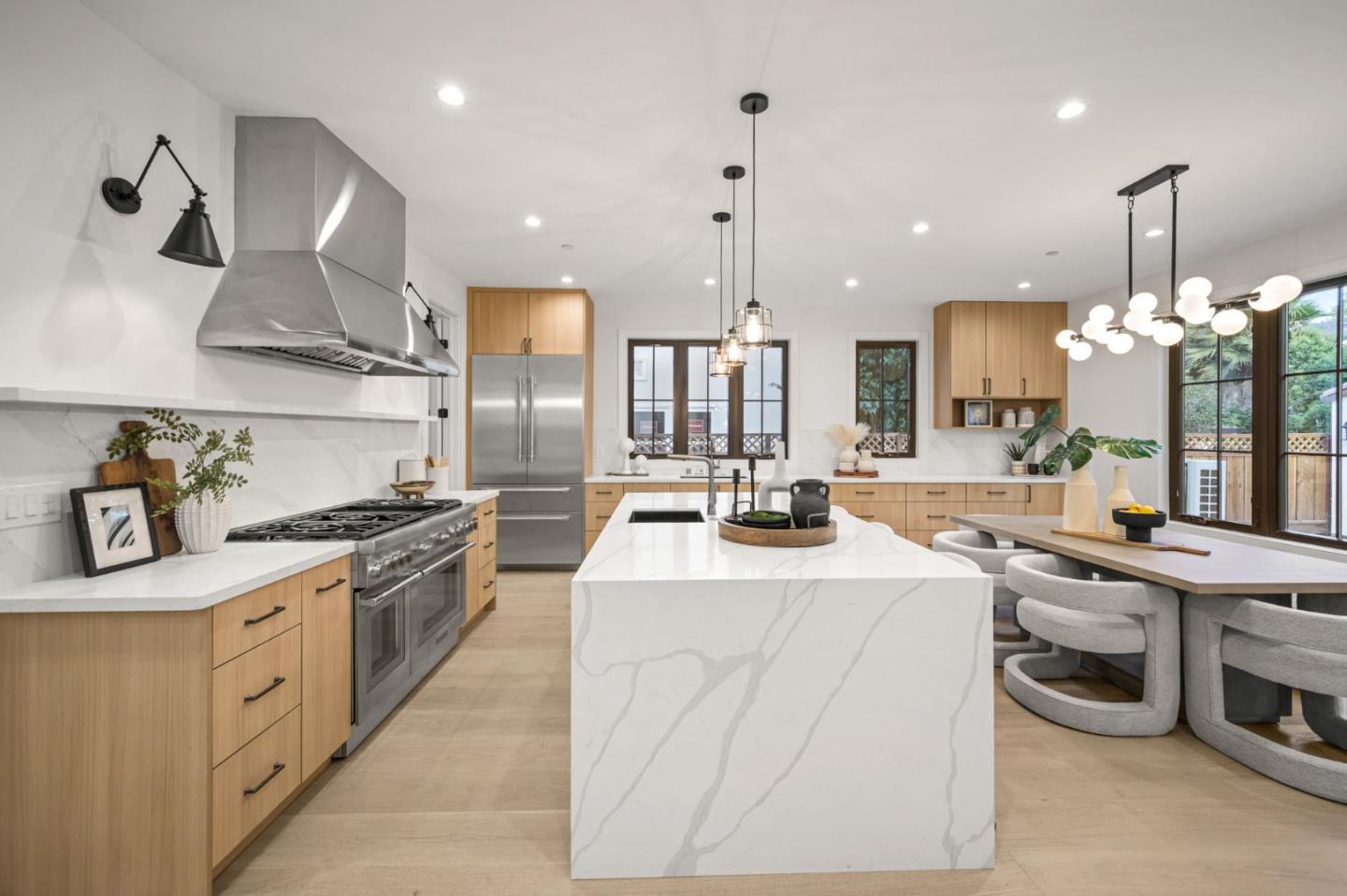 Detail Gallery Image 9 of 109 For 1124 Pine Ave, San Jose,  CA 95125 - 4 Beds | 4/1 Baths