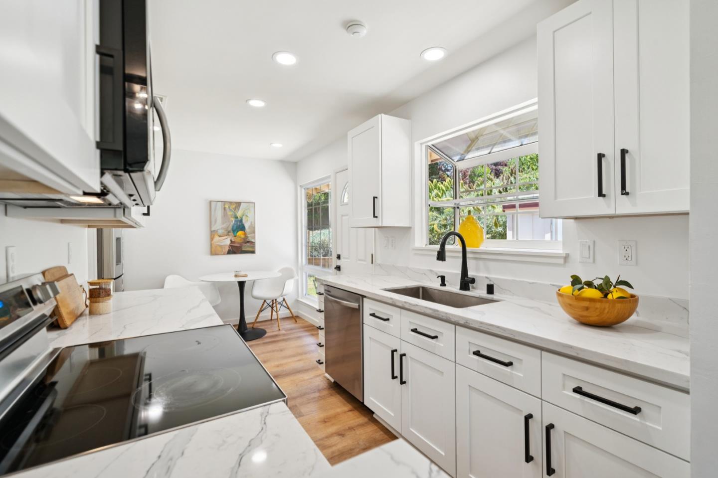 Detail Gallery Image 15 of 38 For 54 Buckelew, Sausalito,  CA 94965 - 4 Beds | 2 Baths