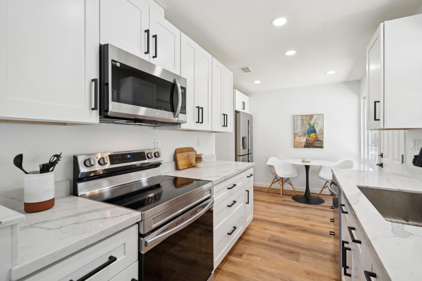 Detail Gallery Image 16 of 38 For 54 Buckelew, Sausalito,  CA 94965 - 4 Beds | 2 Baths