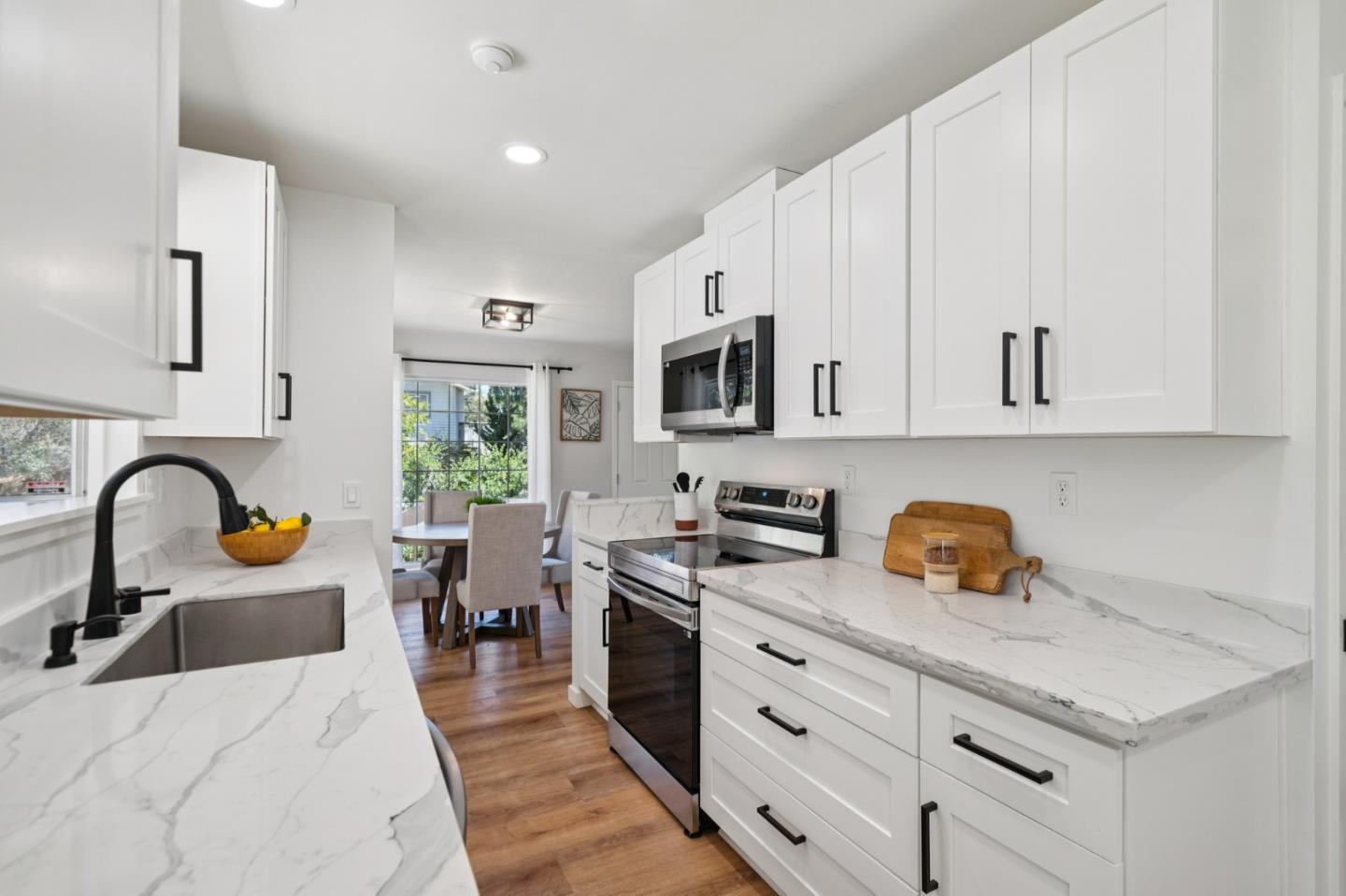 Detail Gallery Image 17 of 38 For 54 Buckelew, Sausalito,  CA 94965 - 4 Beds | 2 Baths