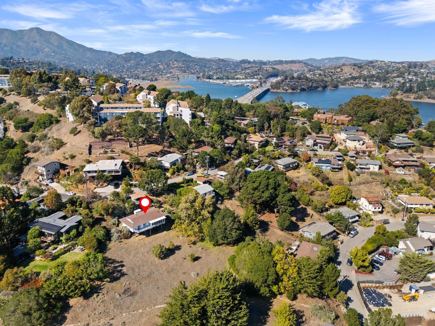 Detail Gallery Image 36 of 38 For 54 Buckelew, Sausalito,  CA 94965 - 4 Beds | 2 Baths