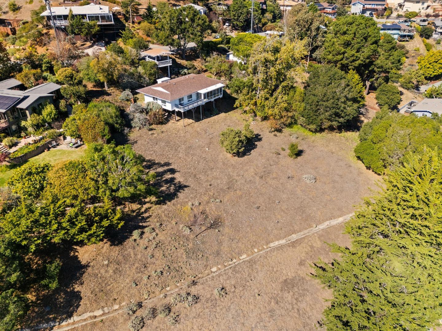 Detail Gallery Image 9 of 38 For 54 Buckelew, Sausalito,  CA 94965 - 4 Beds | 2 Baths