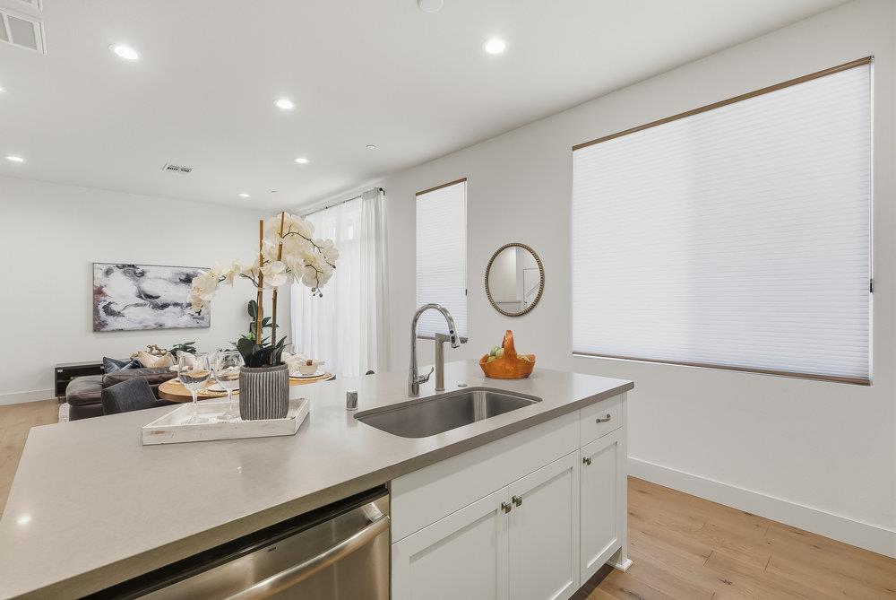 Detail Gallery Image 14 of 41 For 254 Terraine St, San Jose,  CA 95110 - 2 Beds | 2/1 Baths