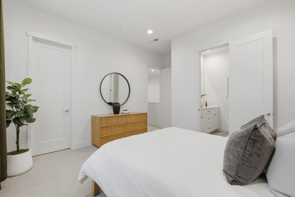 Detail Gallery Image 19 of 41 For 254 Terraine St, San Jose,  CA 95110 - 2 Beds | 2/1 Baths