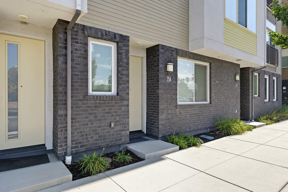 Detail Gallery Image 5 of 41 For 254 Terraine St, San Jose,  CA 95110 - 2 Beds | 2/1 Baths
