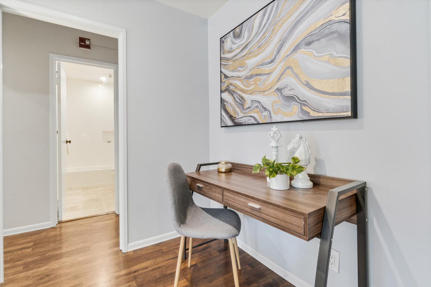 Detail Gallery Image 8 of 23 For 902 Peninsula Ave #205,  San Mateo,  CA 94401 - 1 Beds | 1 Baths