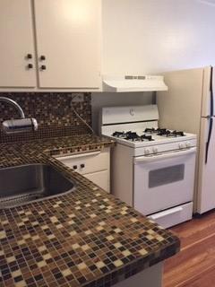 Detail Gallery Image 3 of 8 For 1042 Chula Vista, Burlingame,  CA 94010 - 0 Beds | 1 Baths